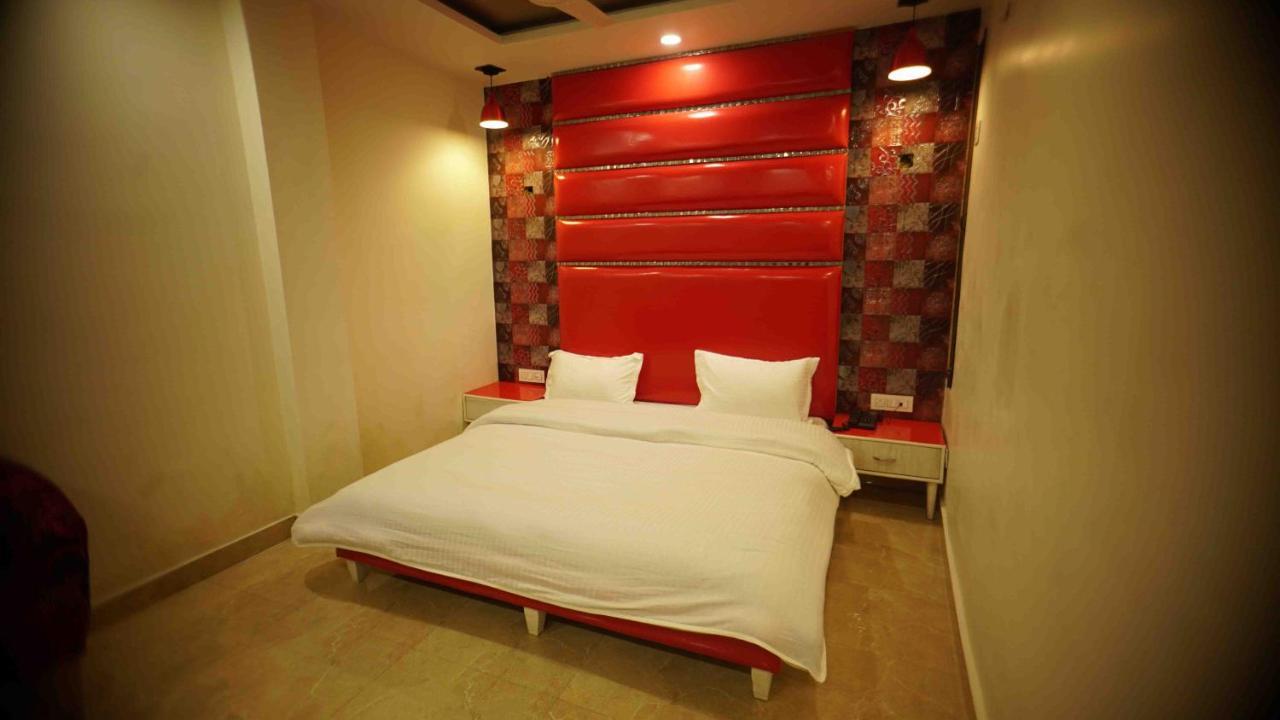 Hotel Soluxe Yamunānagar Dış mekan fotoğraf