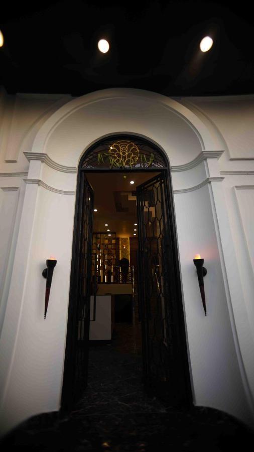 Hotel Soluxe Yamunānagar Dış mekan fotoğraf