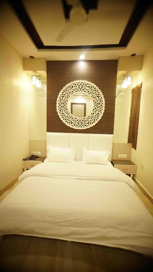 Hotel Soluxe Yamunānagar Dış mekan fotoğraf